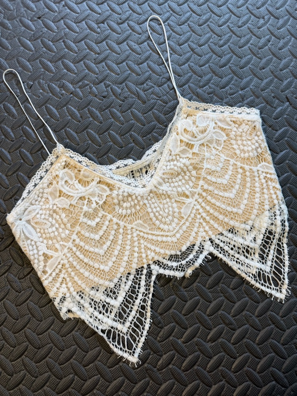 Signature8 Cream Lace Bralette Sheer Boho Crop Top Style#IT635 Size Large